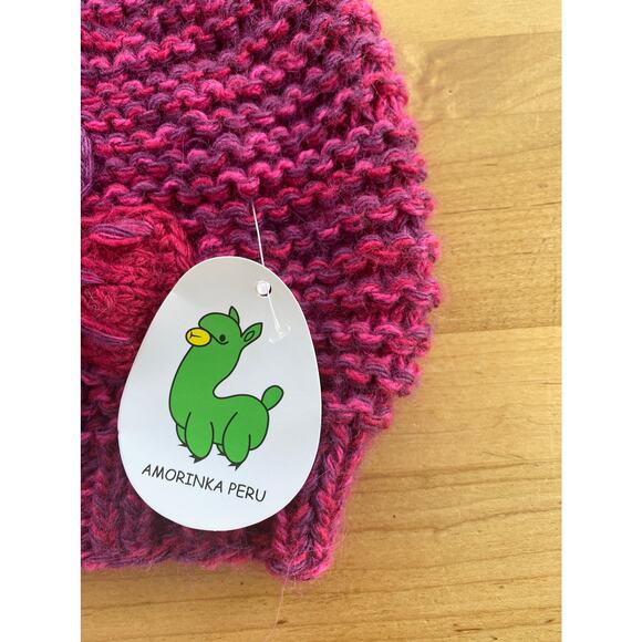 Amorinka Peru Hand Knitted Alpaca Pom Pom Beanie - Picture 4 of 5